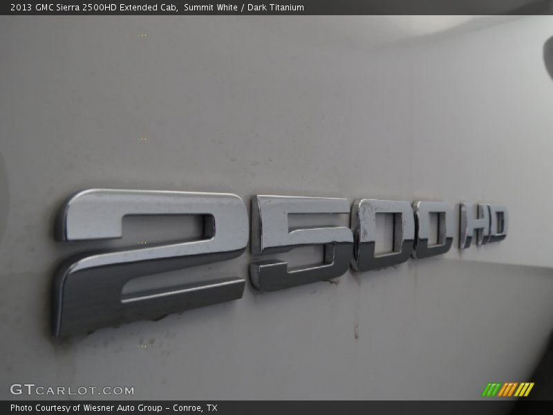 Summit White / Dark Titanium 2013 GMC Sierra 2500HD Extended Cab
