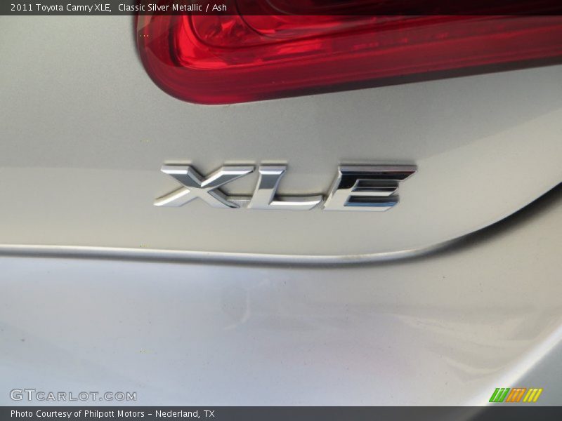 Classic Silver Metallic / Ash 2011 Toyota Camry XLE
