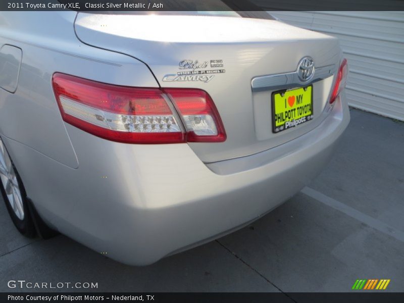 Classic Silver Metallic / Ash 2011 Toyota Camry XLE