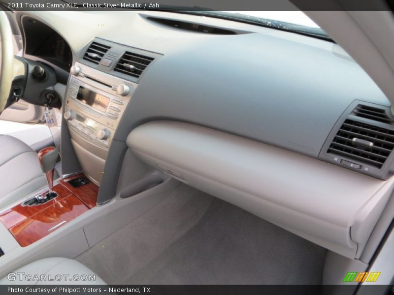 Classic Silver Metallic / Ash 2011 Toyota Camry XLE
