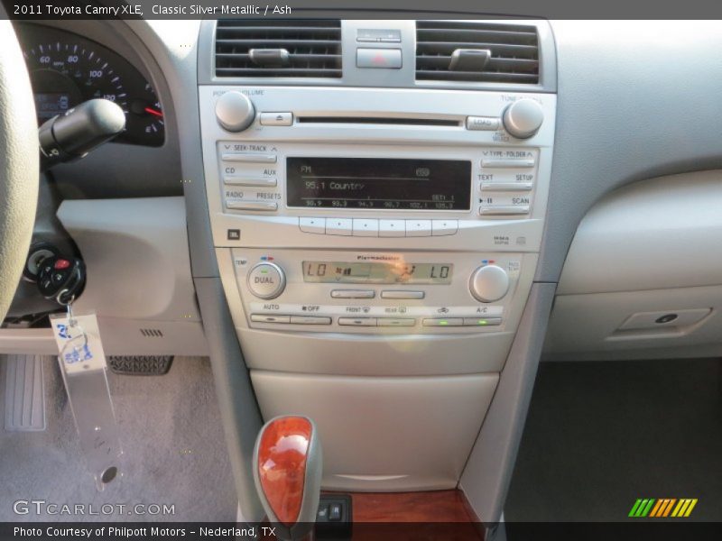Classic Silver Metallic / Ash 2011 Toyota Camry XLE