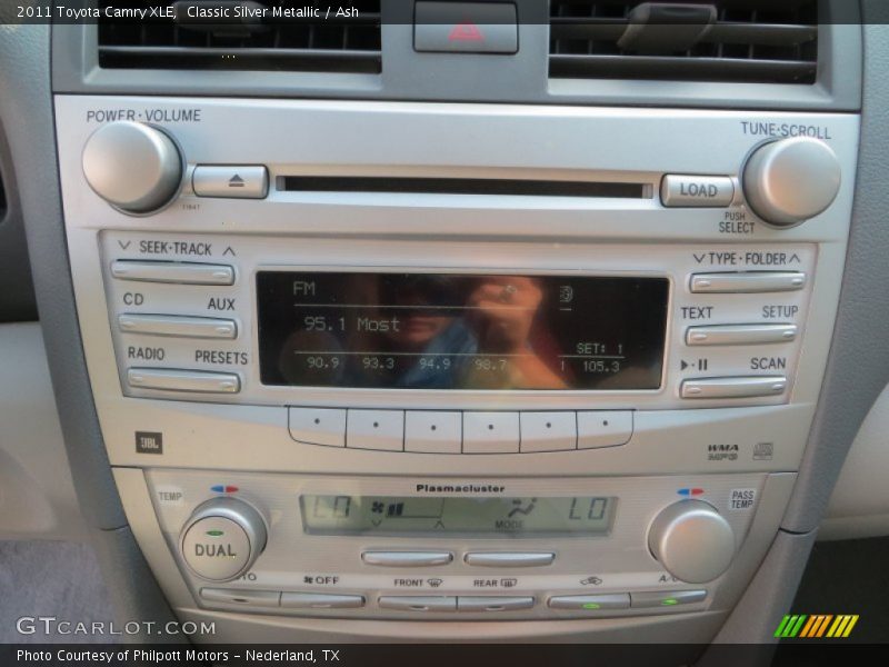 Classic Silver Metallic / Ash 2011 Toyota Camry XLE