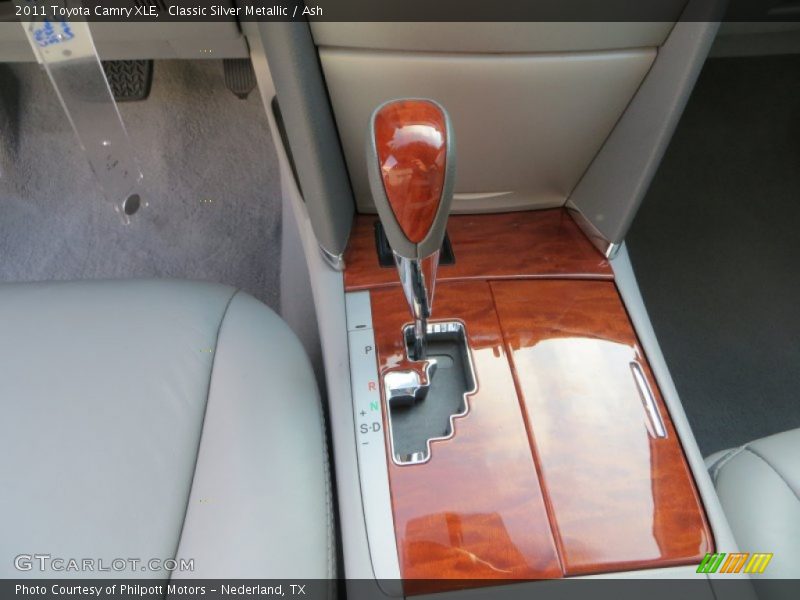 Classic Silver Metallic / Ash 2011 Toyota Camry XLE