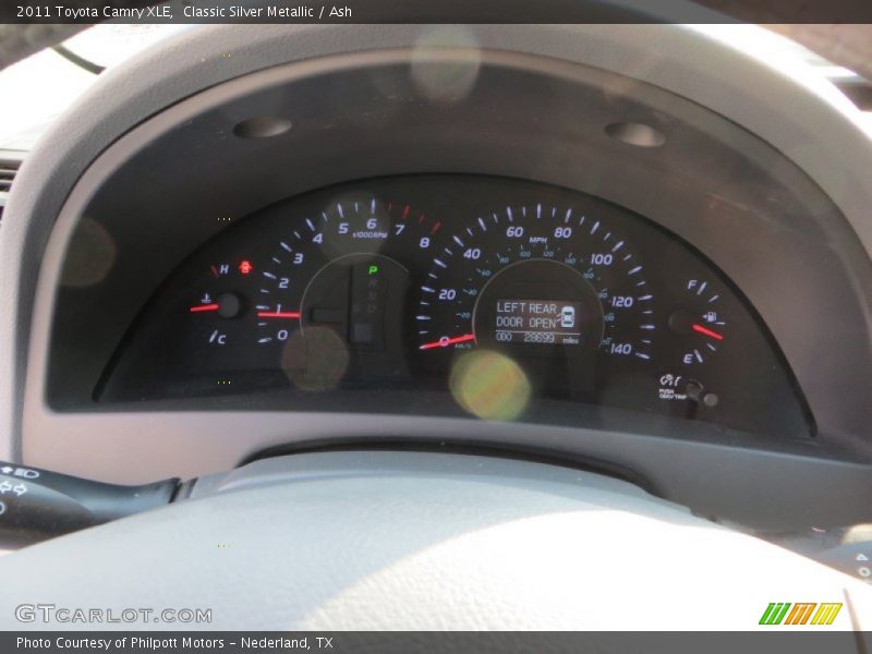 Classic Silver Metallic / Ash 2011 Toyota Camry XLE