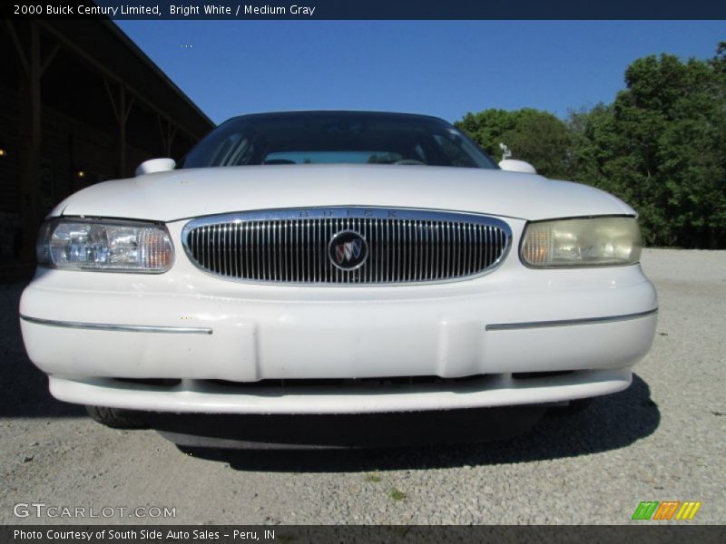 Bright White / Medium Gray 2000 Buick Century Limited