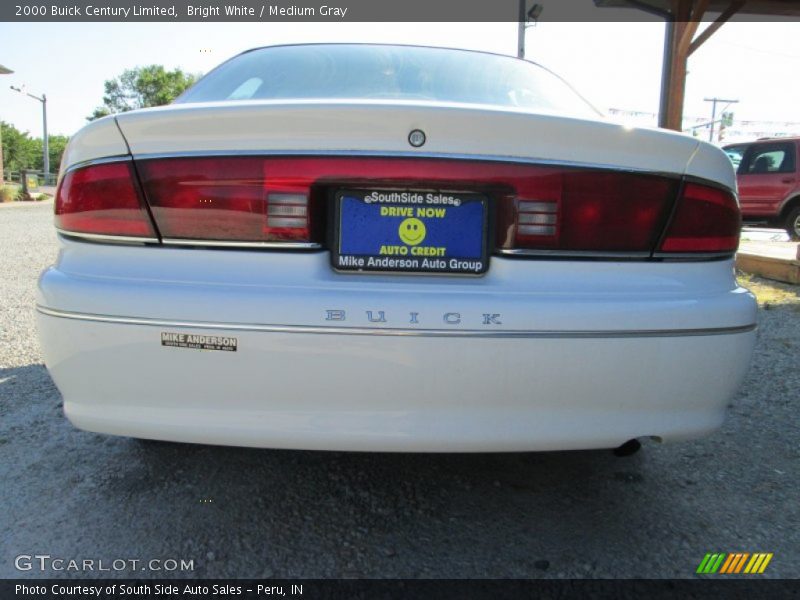 Bright White / Medium Gray 2000 Buick Century Limited