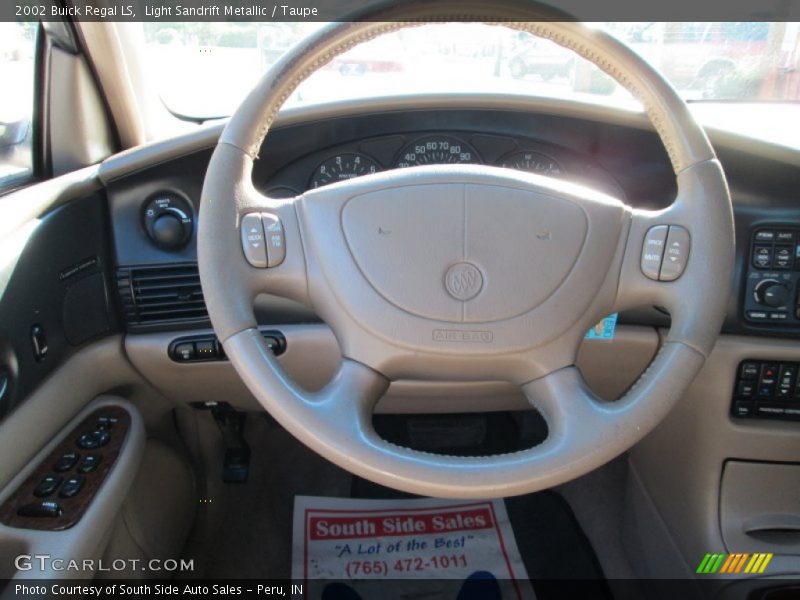 Light Sandrift Metallic / Taupe 2002 Buick Regal LS