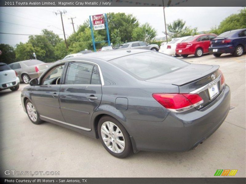 Magnetic Gray Metallic / Ivory 2011 Toyota Avalon Limited
