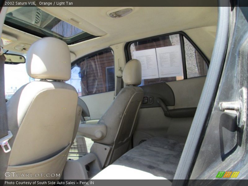 Orange / Light Tan 2002 Saturn VUE