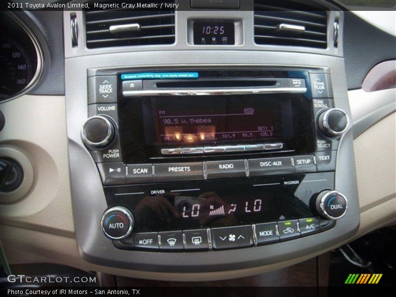 Magnetic Gray Metallic / Ivory 2011 Toyota Avalon Limited