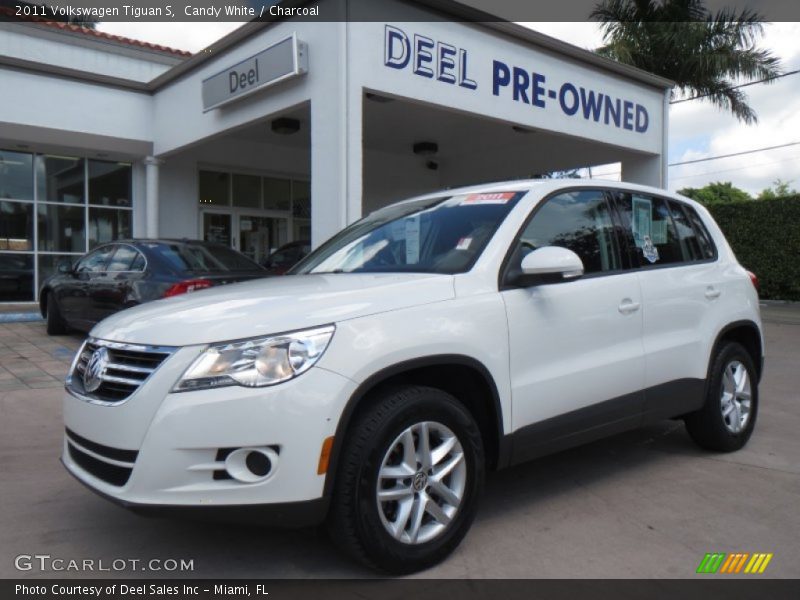 Candy White / Charcoal 2011 Volkswagen Tiguan S