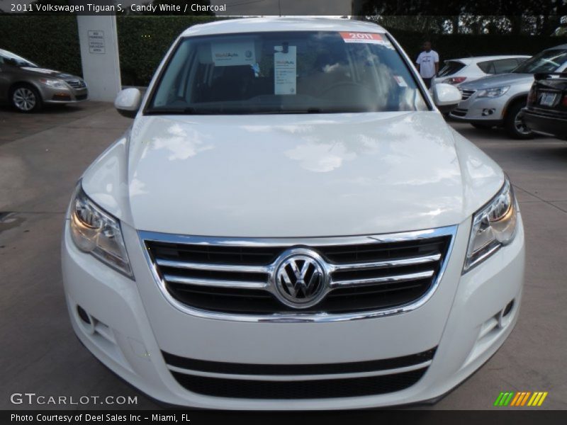 Candy White / Charcoal 2011 Volkswagen Tiguan S