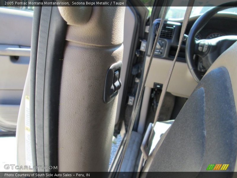 Sedona Beige Metallic / Taupe 2005 Pontiac Montana MontanaVision