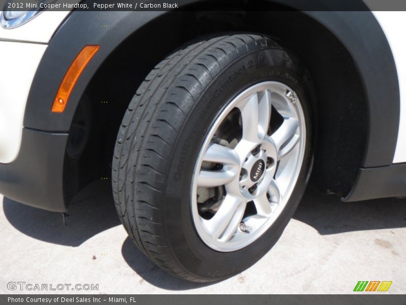 Pepper White / Carbon Black 2012 Mini Cooper Hardtop