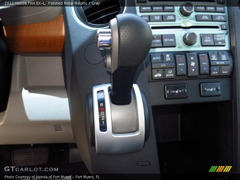Polished Metal Metallic / Gray 2011 Honda Pilot EX-L
