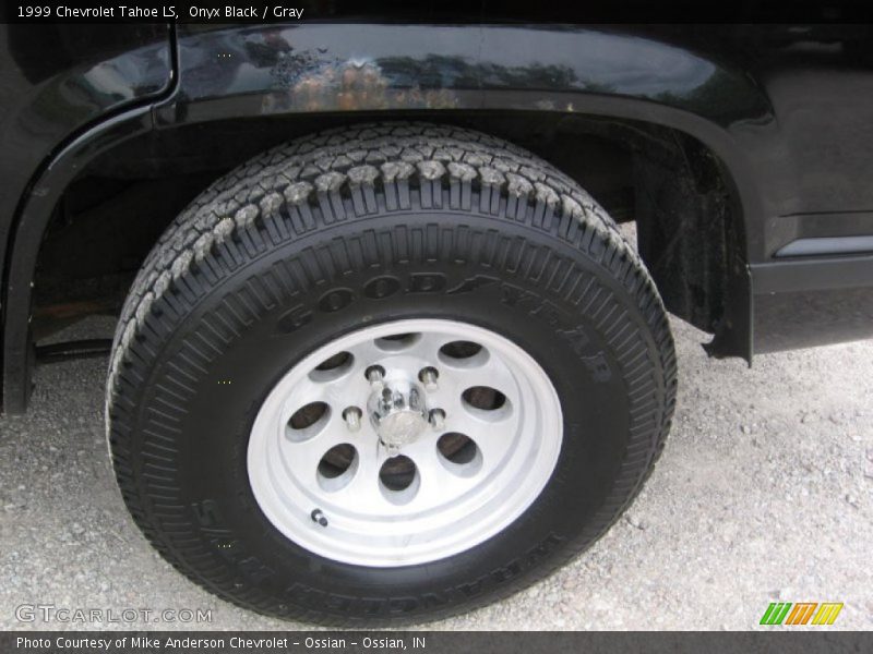  1999 Tahoe LS Wheel