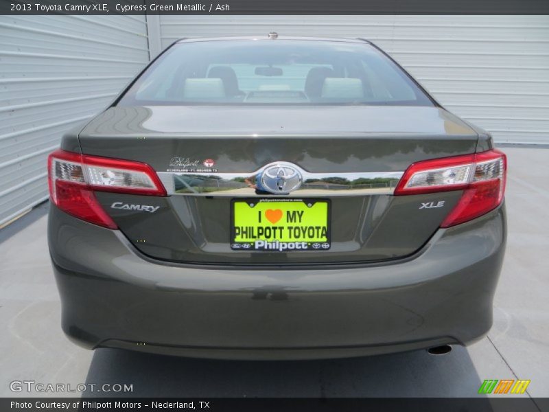 Cypress Green Metallic / Ash 2013 Toyota Camry XLE