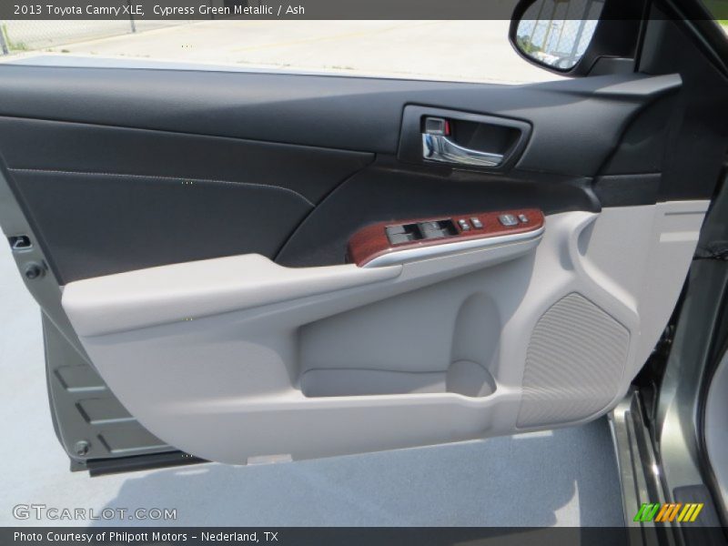Cypress Green Metallic / Ash 2013 Toyota Camry XLE