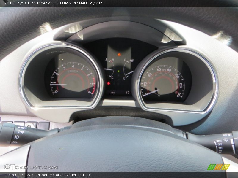 Classic Silver Metallic / Ash 2013 Toyota Highlander V6