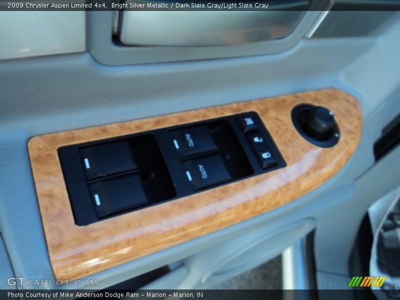 Bright Silver Metallic / Dark Slate Gray/Light Slate Gray 2009 Chrysler Aspen Limited 4x4