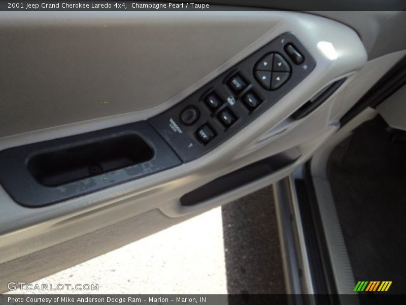 Champagne Pearl / Taupe 2001 Jeep Grand Cherokee Laredo 4x4