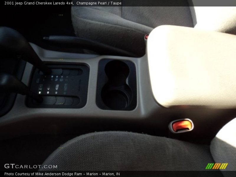 Champagne Pearl / Taupe 2001 Jeep Grand Cherokee Laredo 4x4