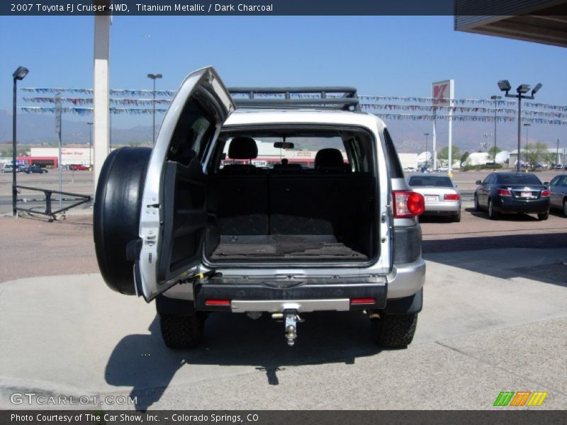 Titanium Metallic / Dark Charcoal 2007 Toyota FJ Cruiser 4WD