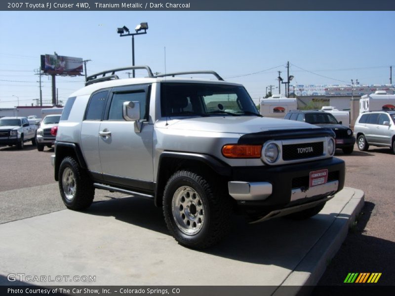 Titanium Metallic / Dark Charcoal 2007 Toyota FJ Cruiser 4WD
