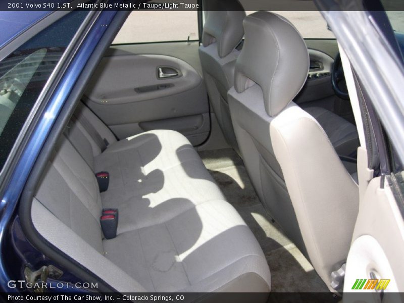 Atlantic Blue Metallic / Taupe/Light Taupe 2001 Volvo S40 1.9T