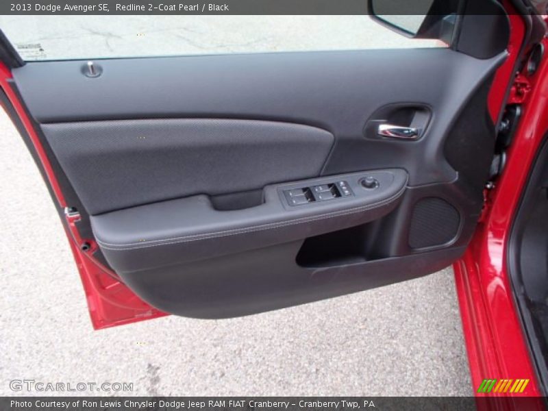 Redline 2-Coat Pearl / Black 2013 Dodge Avenger SE