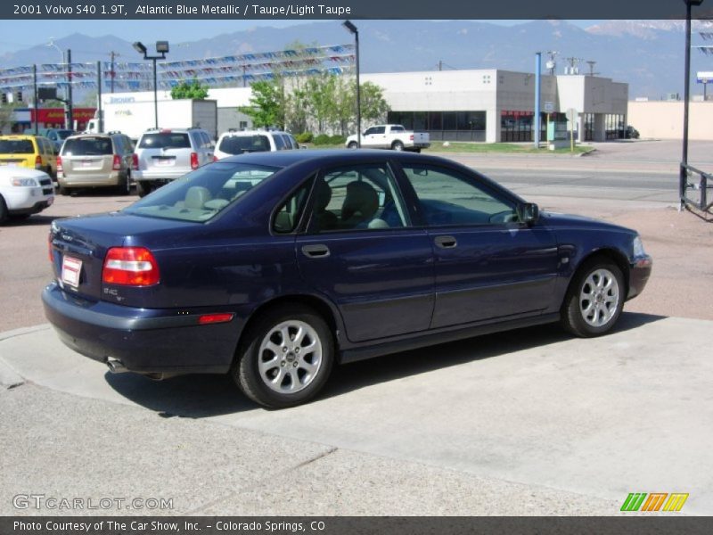 Atlantic Blue Metallic / Taupe/Light Taupe 2001 Volvo S40 1.9T