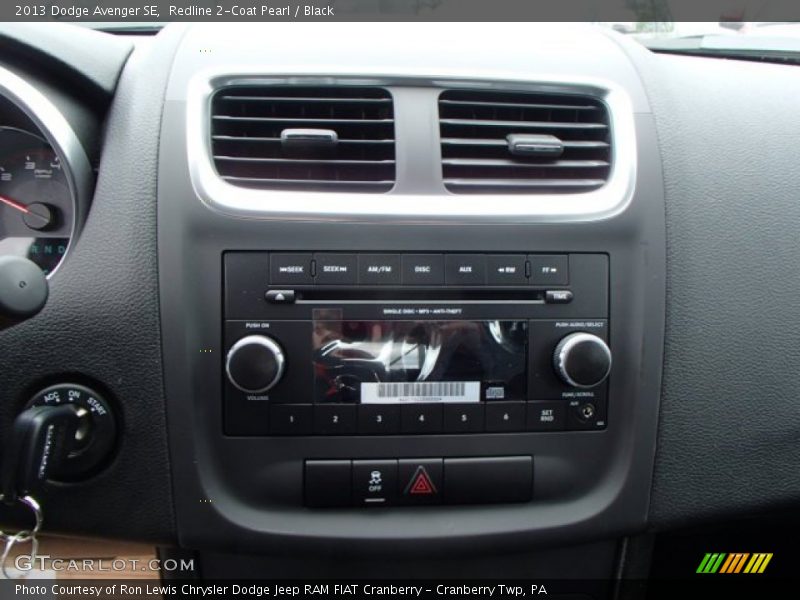 Redline 2-Coat Pearl / Black 2013 Dodge Avenger SE