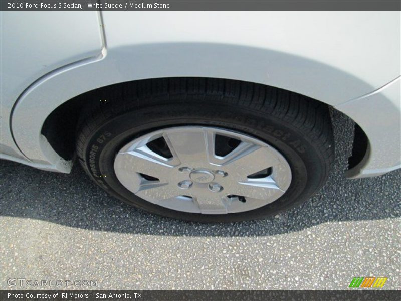 White Suede / Medium Stone 2010 Ford Focus S Sedan
