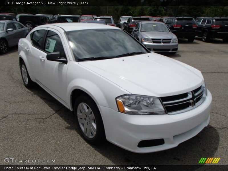 New Bright White / Black 2013 Dodge Avenger SE