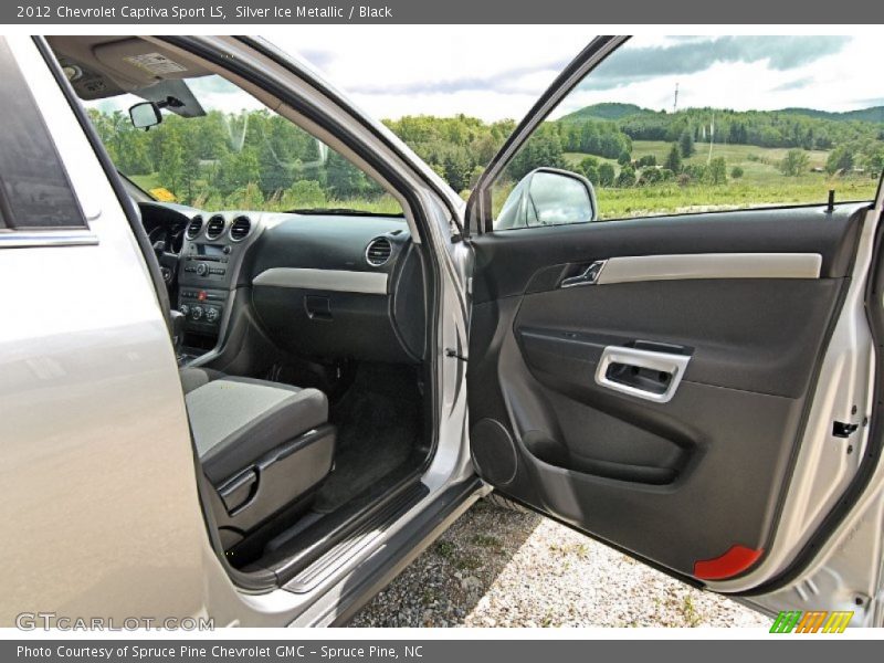 Silver Ice Metallic / Black 2012 Chevrolet Captiva Sport LS