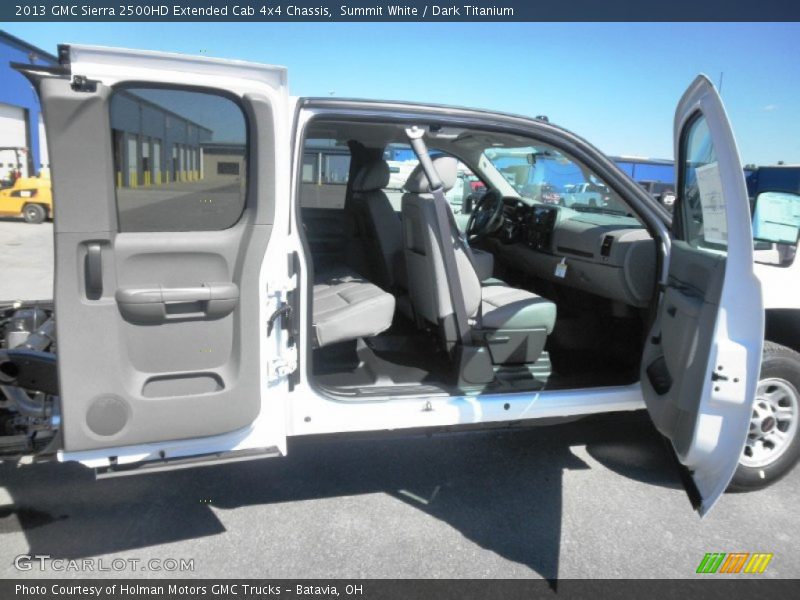 Summit White / Dark Titanium 2013 GMC Sierra 2500HD Extended Cab 4x4 Chassis