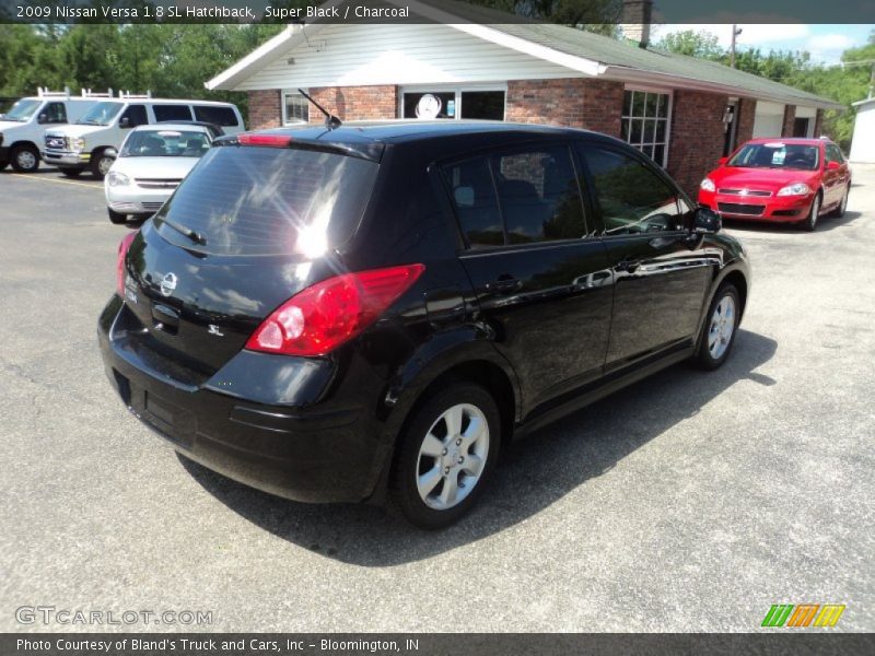 Super Black / Charcoal 2009 Nissan Versa 1.8 SL Hatchback