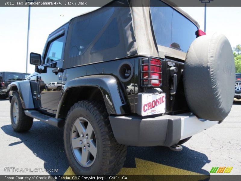 Black / Black 2011 Jeep Wrangler Sahara 4x4
