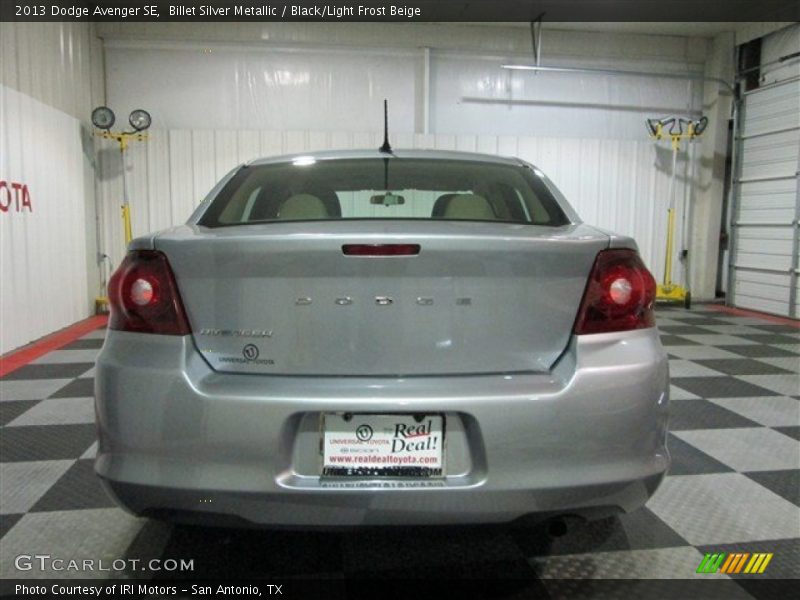 Billet Silver Metallic / Black/Light Frost Beige 2013 Dodge Avenger SE