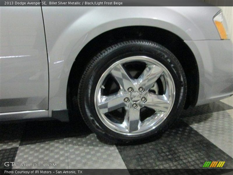 Billet Silver Metallic / Black/Light Frost Beige 2013 Dodge Avenger SE