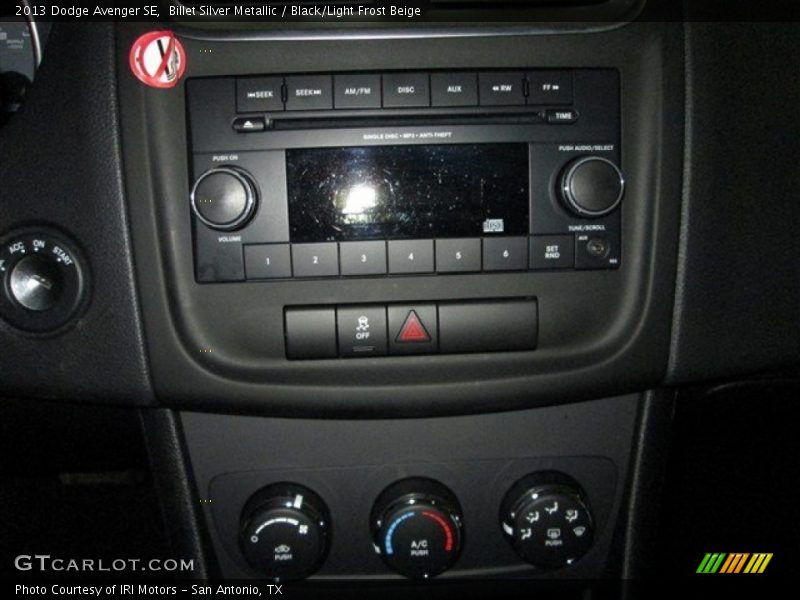 Billet Silver Metallic / Black/Light Frost Beige 2013 Dodge Avenger SE