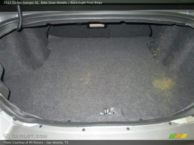Billet Silver Metallic / Black/Light Frost Beige 2013 Dodge Avenger SE
