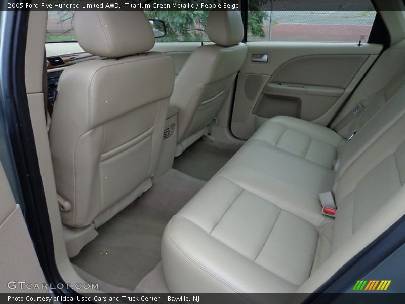 Rear Seat of 2005 Five Hundred Limited AWD