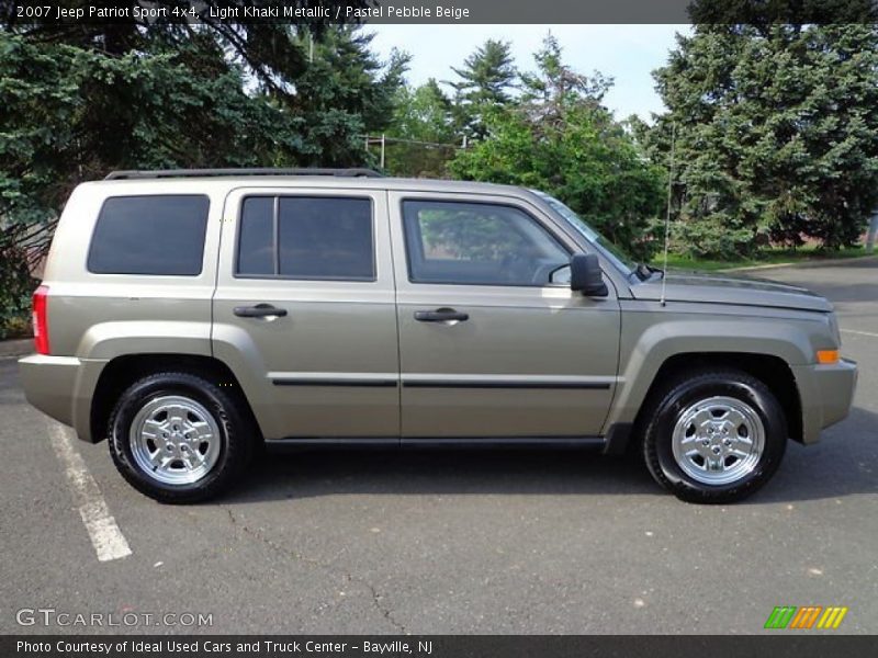 Light Khaki Metallic / Pastel Pebble Beige 2007 Jeep Patriot Sport 4x4