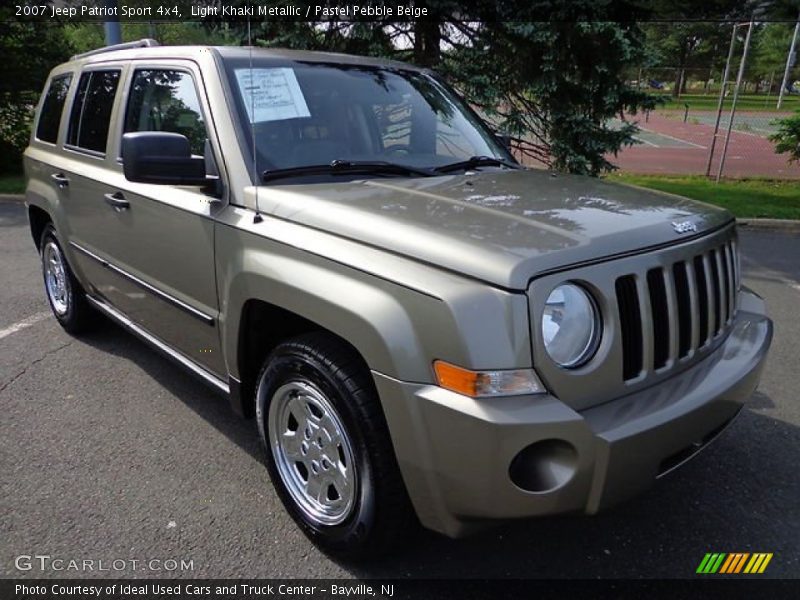 Light Khaki Metallic / Pastel Pebble Beige 2007 Jeep Patriot Sport 4x4