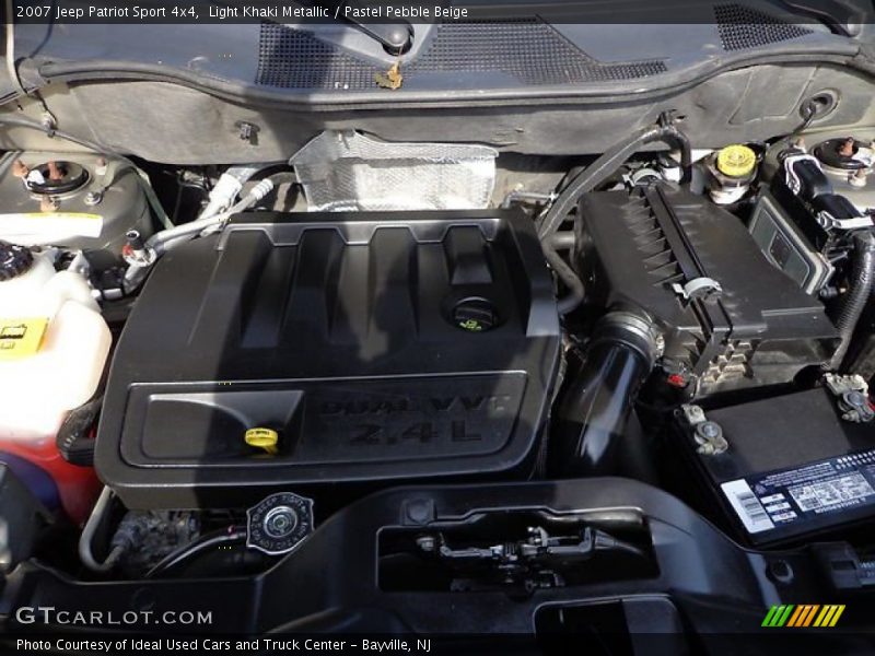Light Khaki Metallic / Pastel Pebble Beige 2007 Jeep Patriot Sport 4x4