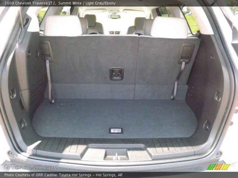 Summit White / Light Gray/Ebony 2009 Chevrolet Traverse LTZ