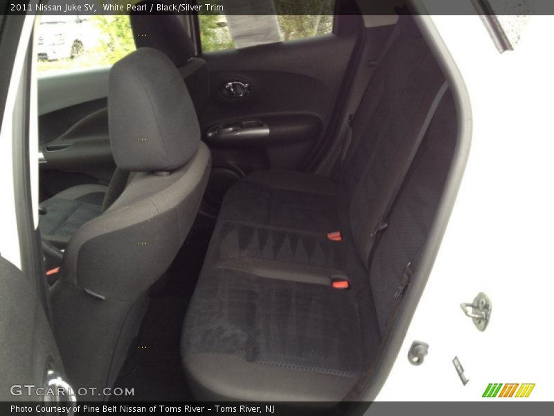 White Pearl / Black/Silver Trim 2011 Nissan Juke SV