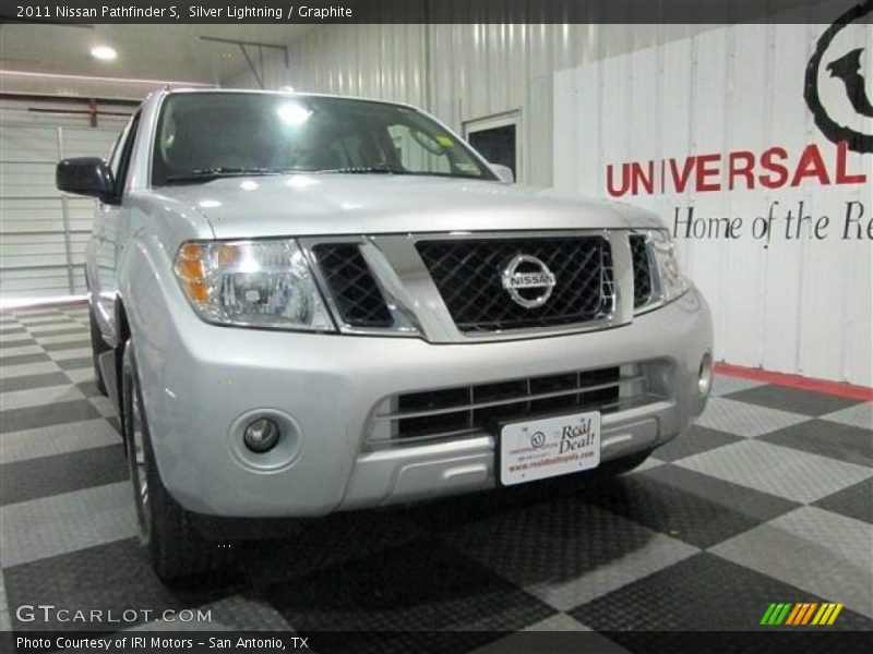Silver Lightning / Graphite 2011 Nissan Pathfinder S