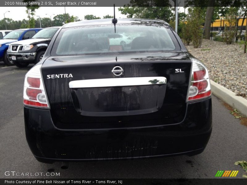 Super Black / Charcoal 2010 Nissan Sentra 2.0 SL